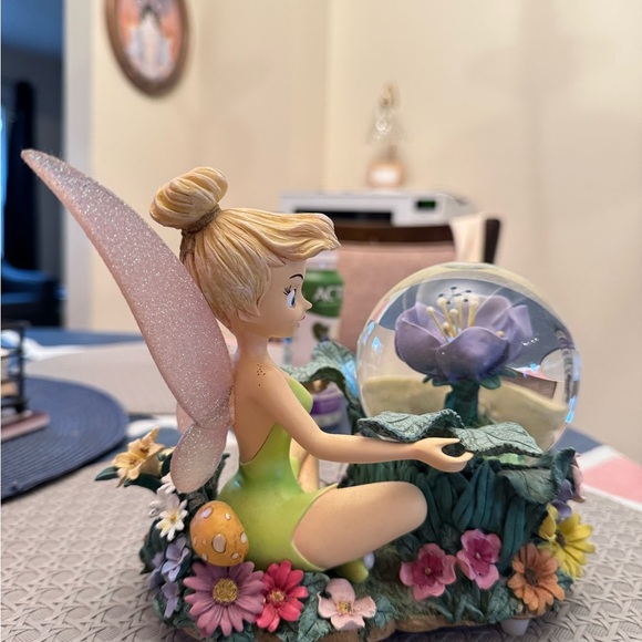 Tinker Bell Snow Globe with Floral Base - Picture 2 of 5